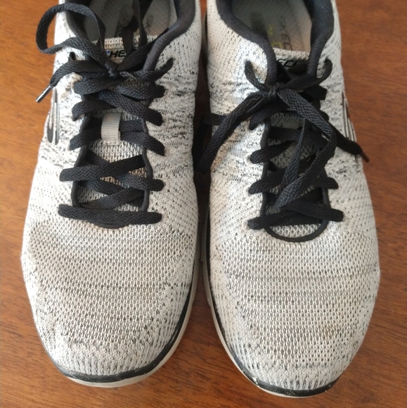 skechers mens tennis shoes with memory foam